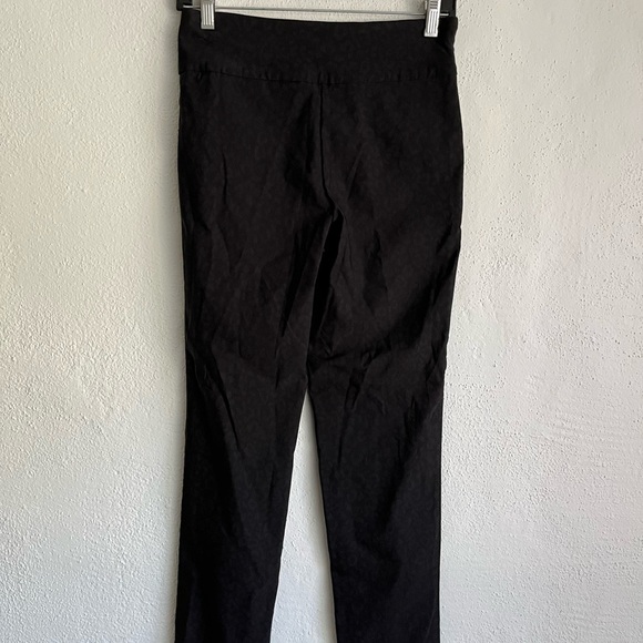 LIOR Paris Woman Black Animal Print Pull Up Pants , Size 4 - Picture 7 of 7